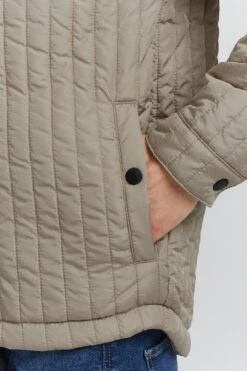 Tussenjassen Tussenjas Arik Heren Lichtbruin -Herenkleding Winkel 03e68b7f3a925f239b3421a8d4f2d759