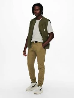 Only & Sons Chinos Tapered Chino CAM Heren Kaki -Herenkleding Winkel 2832d6f3b00465adbb27eddcfd1c000b