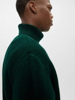 PULL & BEAR Coltruien Trui Heren Spar -Herenkleding Winkel 69999fd4e1e078f76be37c72b6a94584