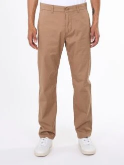 KnowledgeCotton Apparel Chinos Regular Chino BIRCH Heren Lichtbruin -Herenkleding Winkel 6b6ba0ea54b0f7a398cec801b99a4b8f