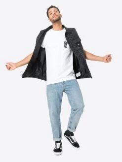 Vans Bodywarmers Regular Fit Bodywarmer Heren Zwart 10 Vans Bodywarmers Regular Fit Bodywarmer Heren Zwart -Herenkleding Winkel 91b3157e7f0bfd363514bd4bbfa95c86