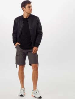 Jack & Jones Cargo Shorts Regular Cargobroek CHARLIE Heren Antraciet -Herenkleding Winkel bdd22667f382084fc49285a3a8d7b374