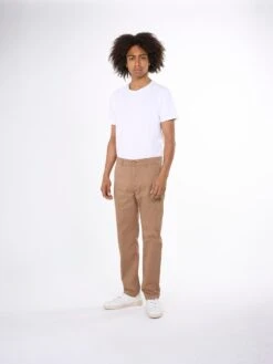 KnowledgeCotton Apparel Chinos Regular Chino BIRCH Heren Lichtbruin -Herenkleding Winkel f3419e55e6c7168da570b6f7dd069a6c